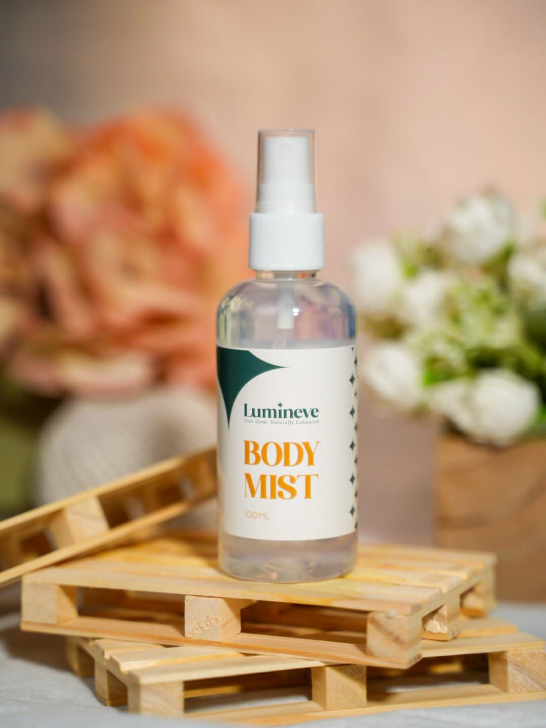 LUMINEVE White Musk & Oud Body Mist