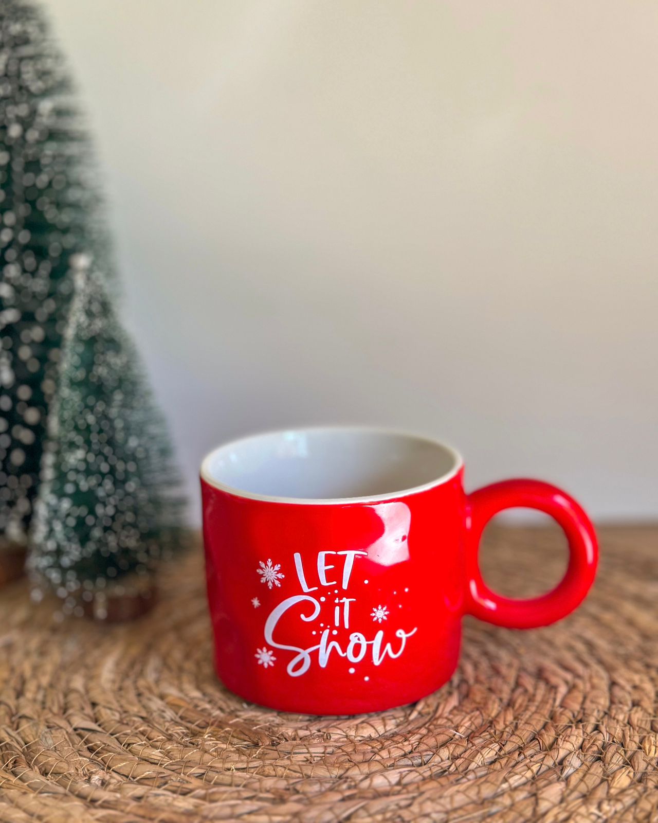 "Let It Snow" Reindeer Christmas Ceramic Cup
