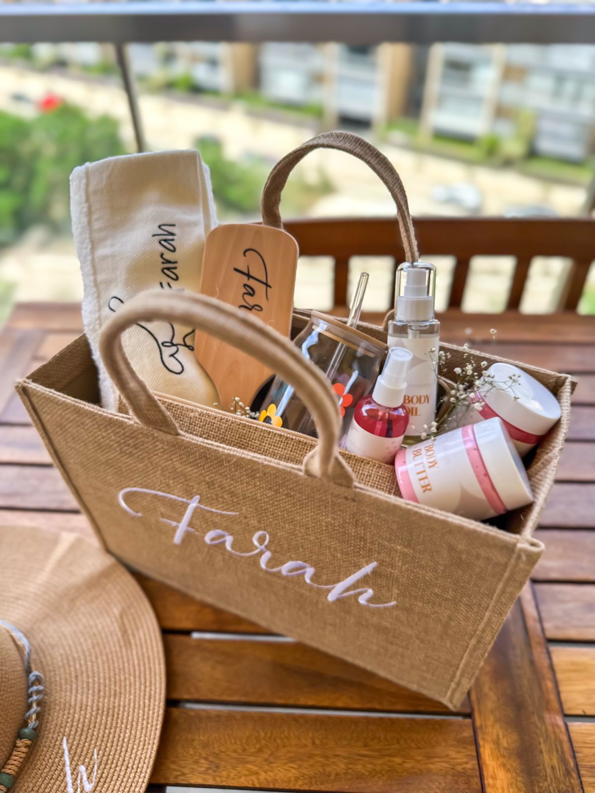 Summer Essentials Gift Set