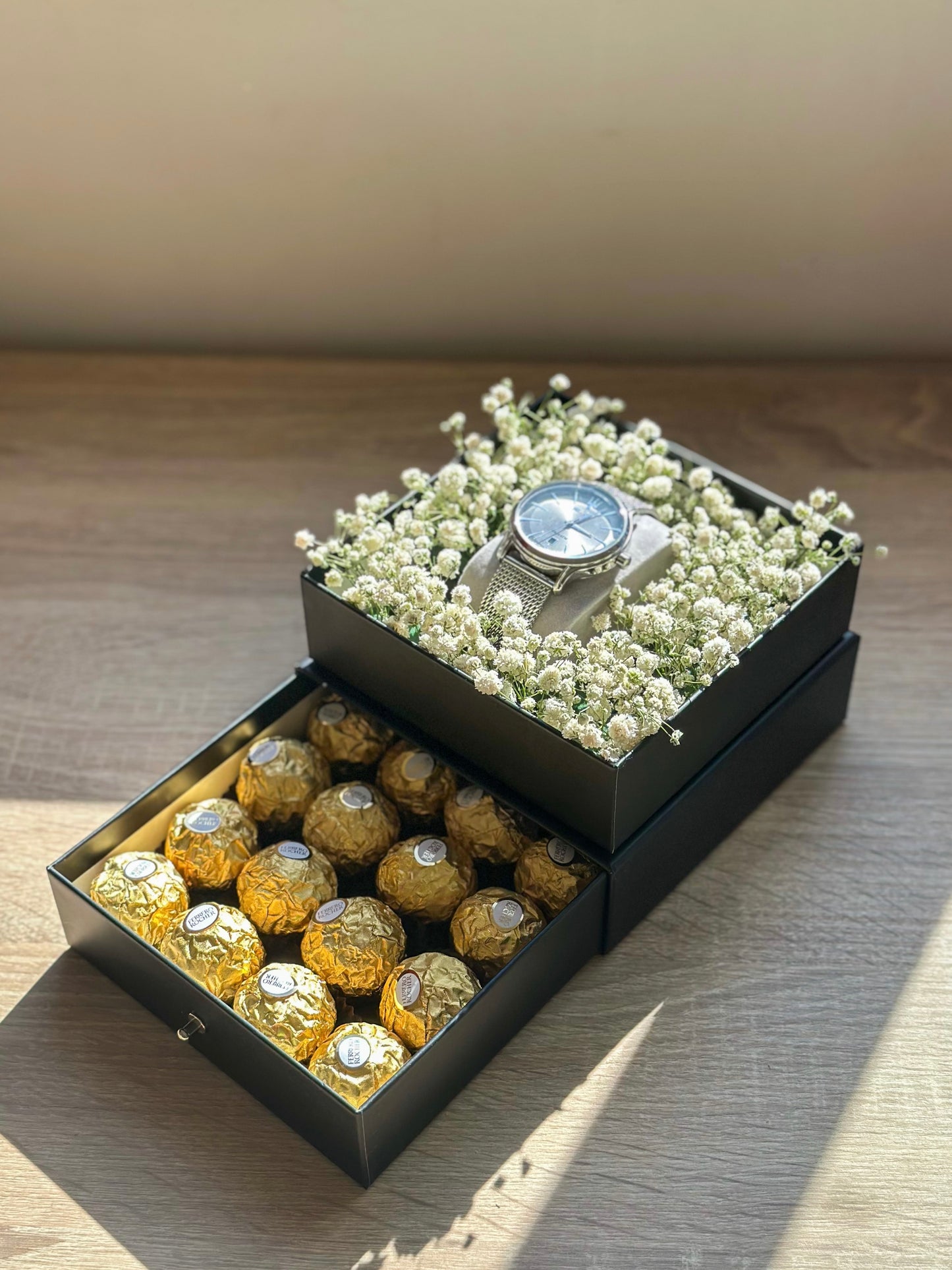 Customized Drawer Plexi Gift Box With Flowers