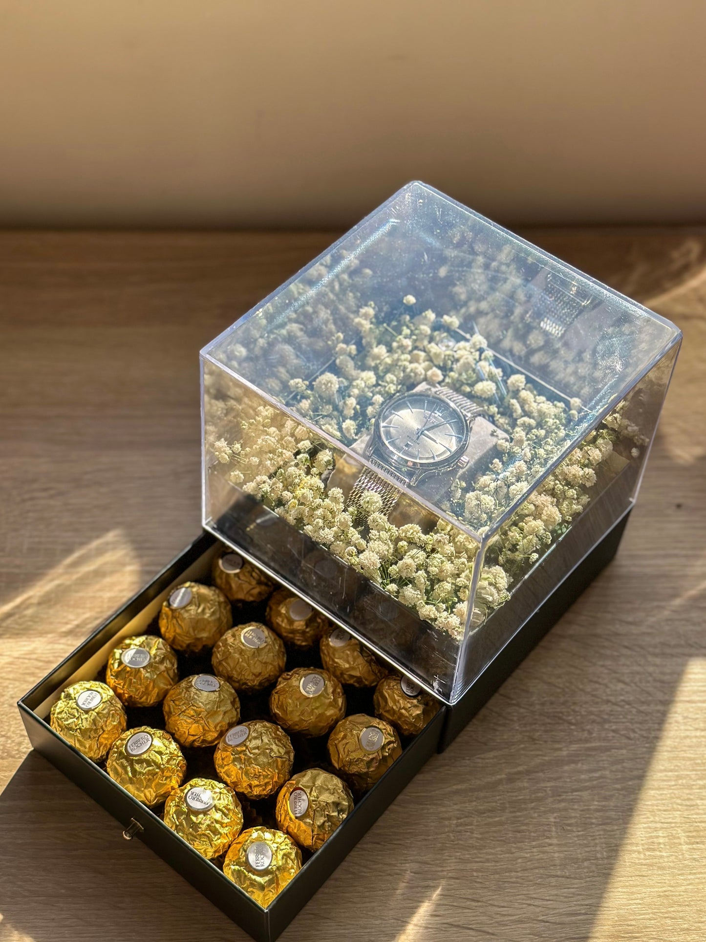 Customized Drawer Plexi Gift Box With Flowers