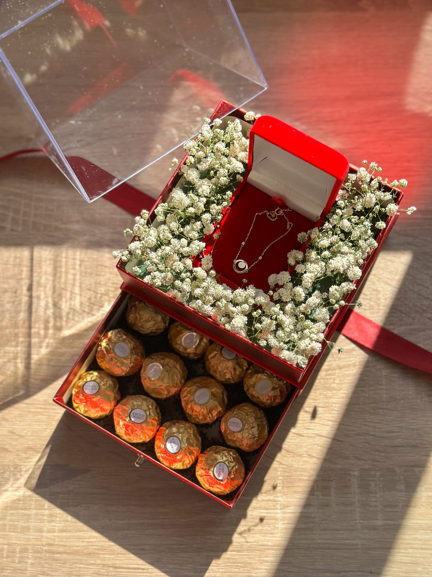 Customized Drawer Plexi Gift Box With Flowers