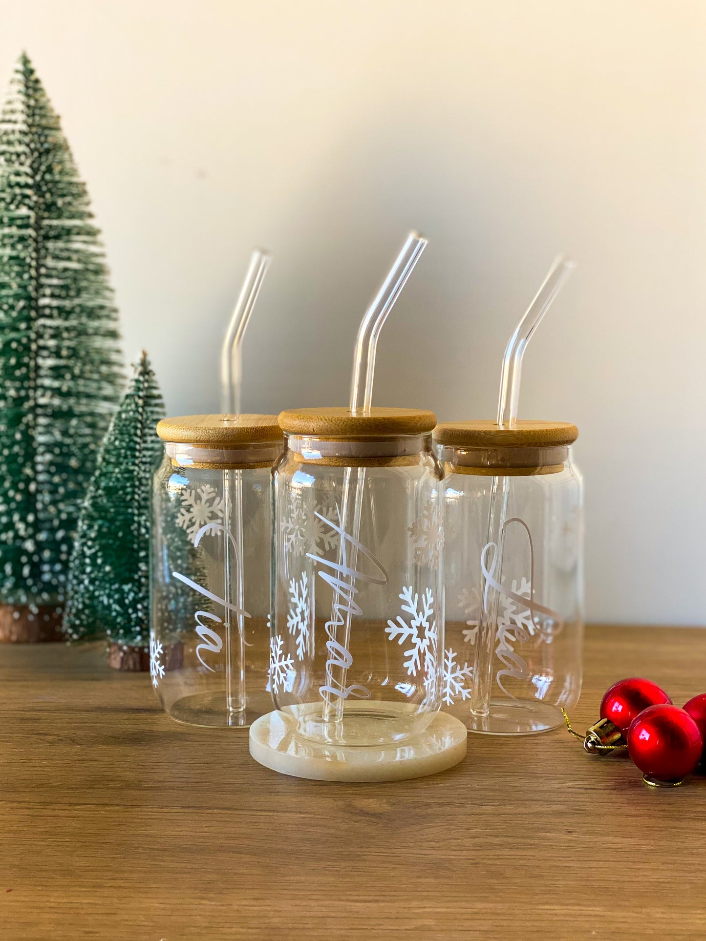 Custom Name & Snowflakes Glass Cup With Straw