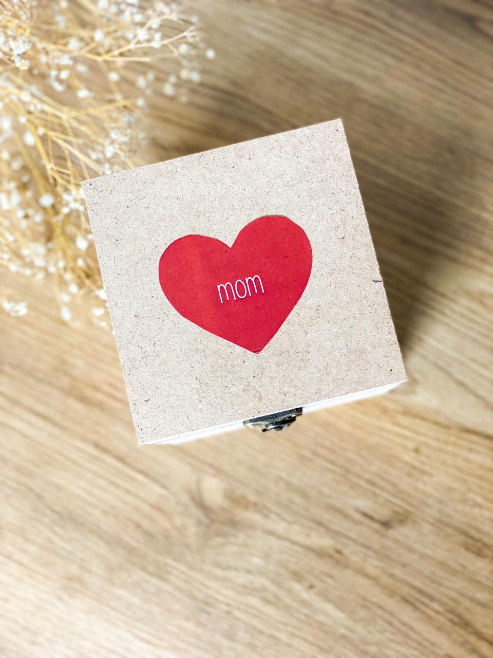 Mother's Day Pull Out Box